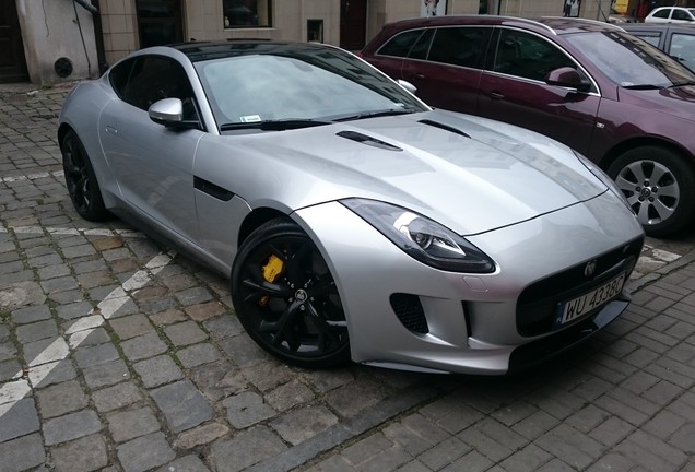 Jaguar F-TYPE R Coupé