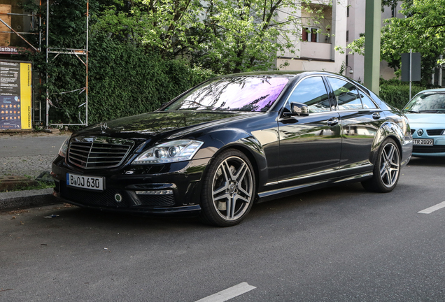 Mercedes-Benz S 63 AMG W221 2011