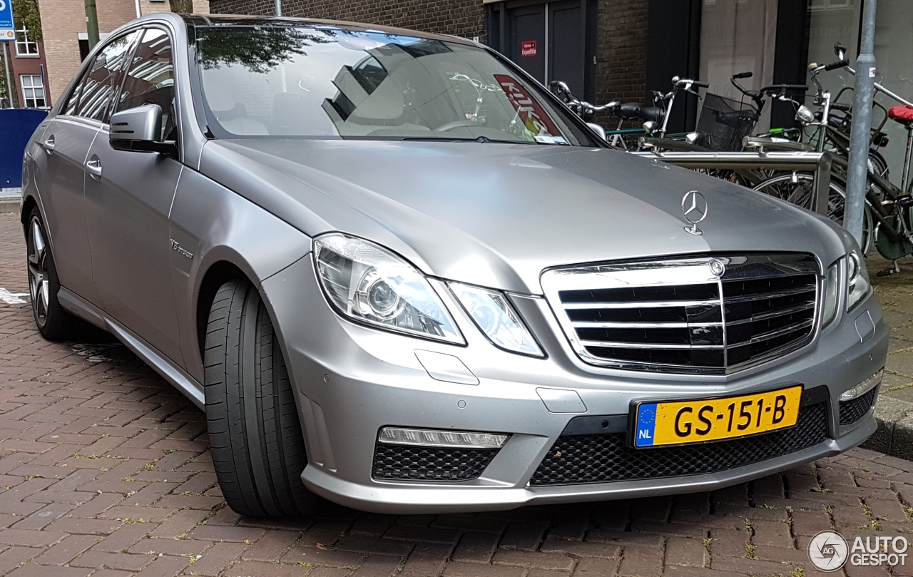 Mercedes-Benz E 63 AMG W212 V8 Biturbo