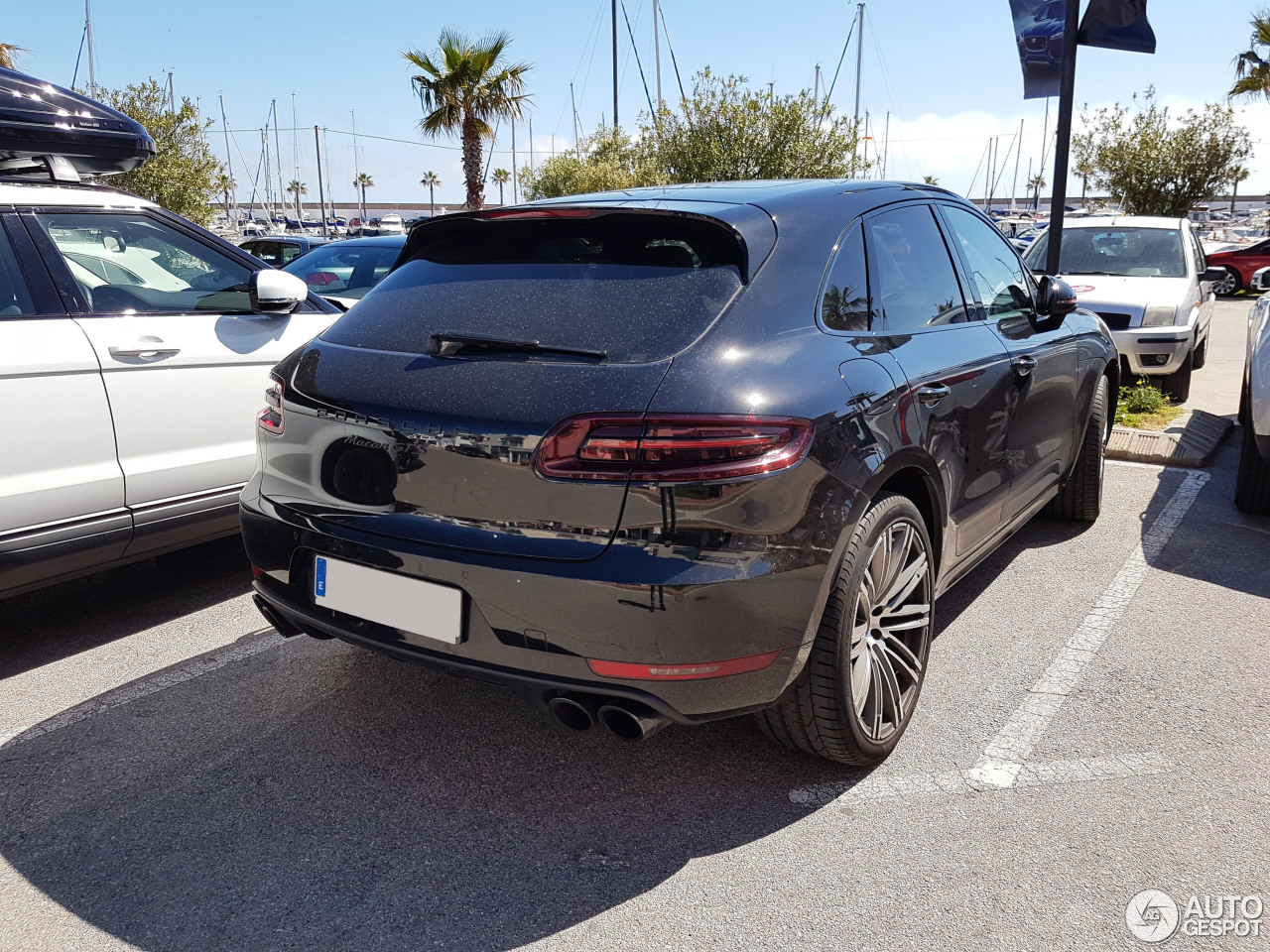 Porsche 95B Macan GTS