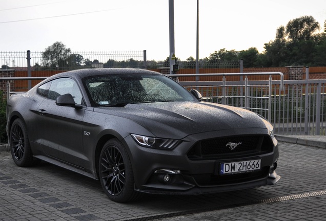 Ford Mustang GT 2015