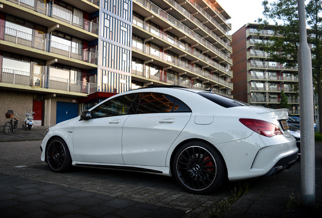 Mercedes-AMG CLA 45 C117