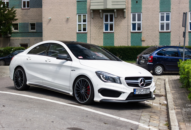 Mercedes-Benz CLA 45 AMG C117