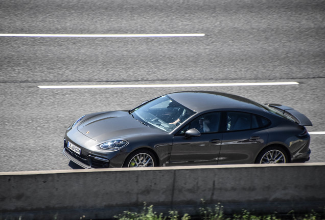 Porsche 971 Panamera Turbo S E-Hybrid