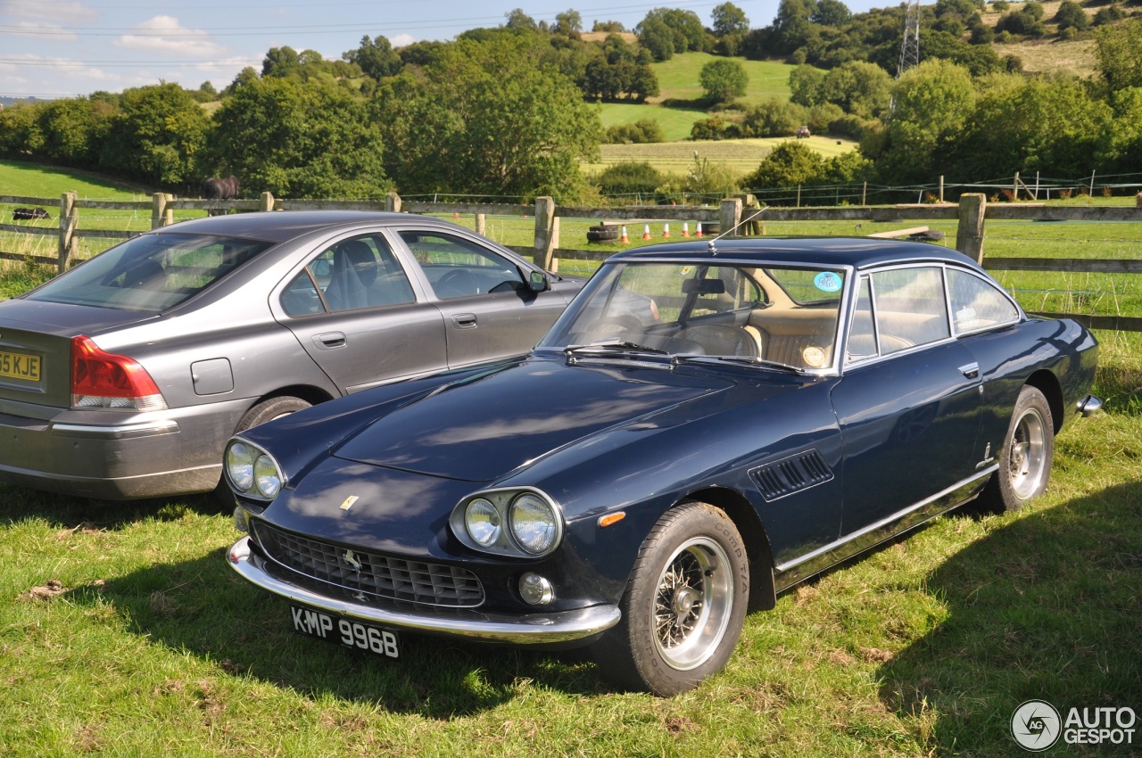 Ferrari 330 GT 2+2 Series I