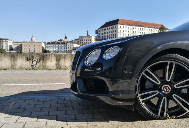 Bentley Continental GTC V8