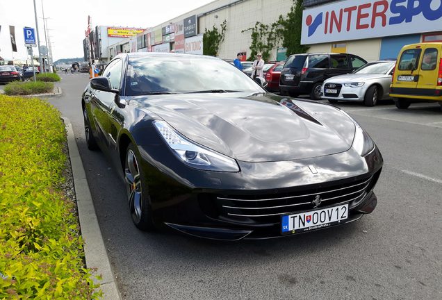 Ferrari GTC4Lusso