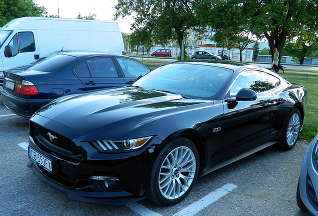 Ford Mustang GT 2015