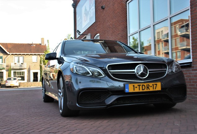 Mercedes-Benz E 63 AMG S W212