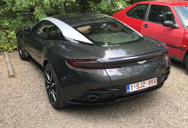 Aston Martin DB11