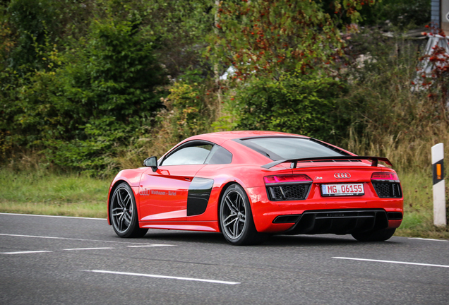 Audi R8 V10 Plus 2015