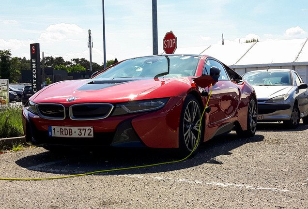 BMW i8 Protonic Red Edition