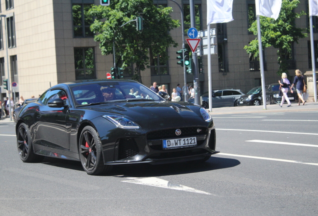 Jaguar F-TYPE SVR Coupé