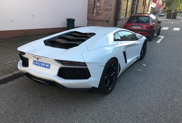 Lamborghini Aventador LP700-4