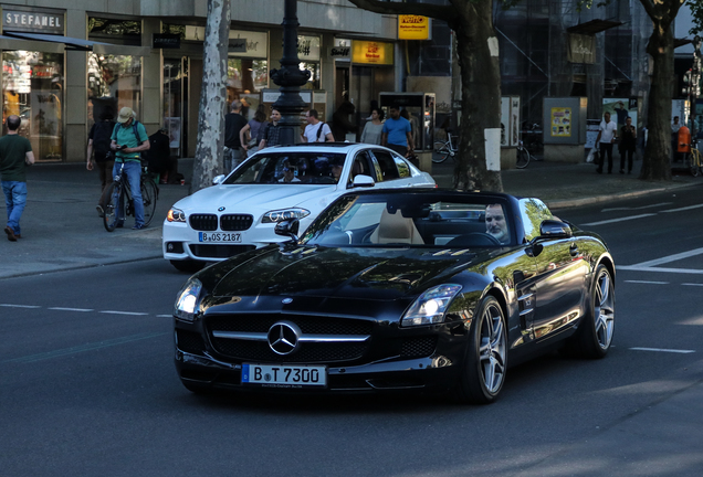 Mercedes-Benz SLS AMG Roadster