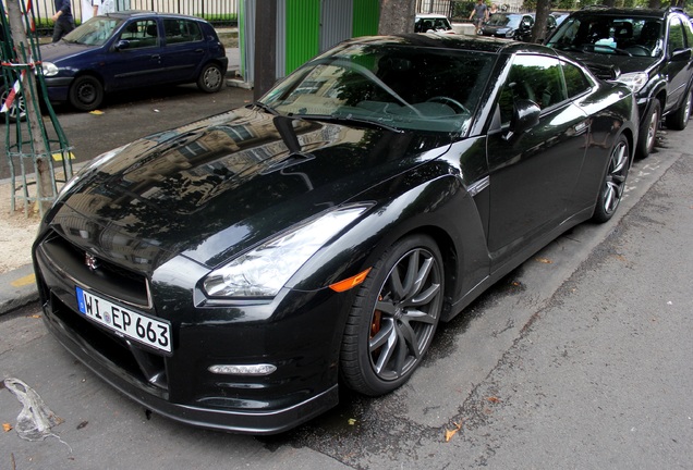 Nissan GT-R 2011