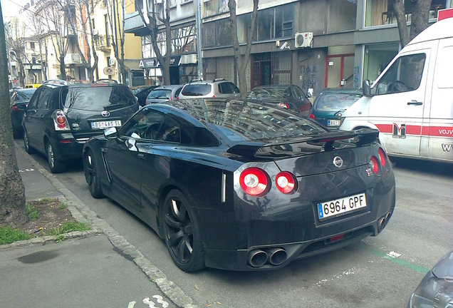 Nissan GT-R