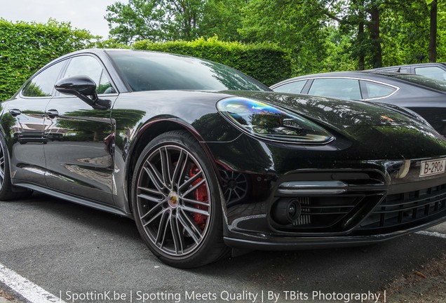 Porsche 971 Panamera Turbo