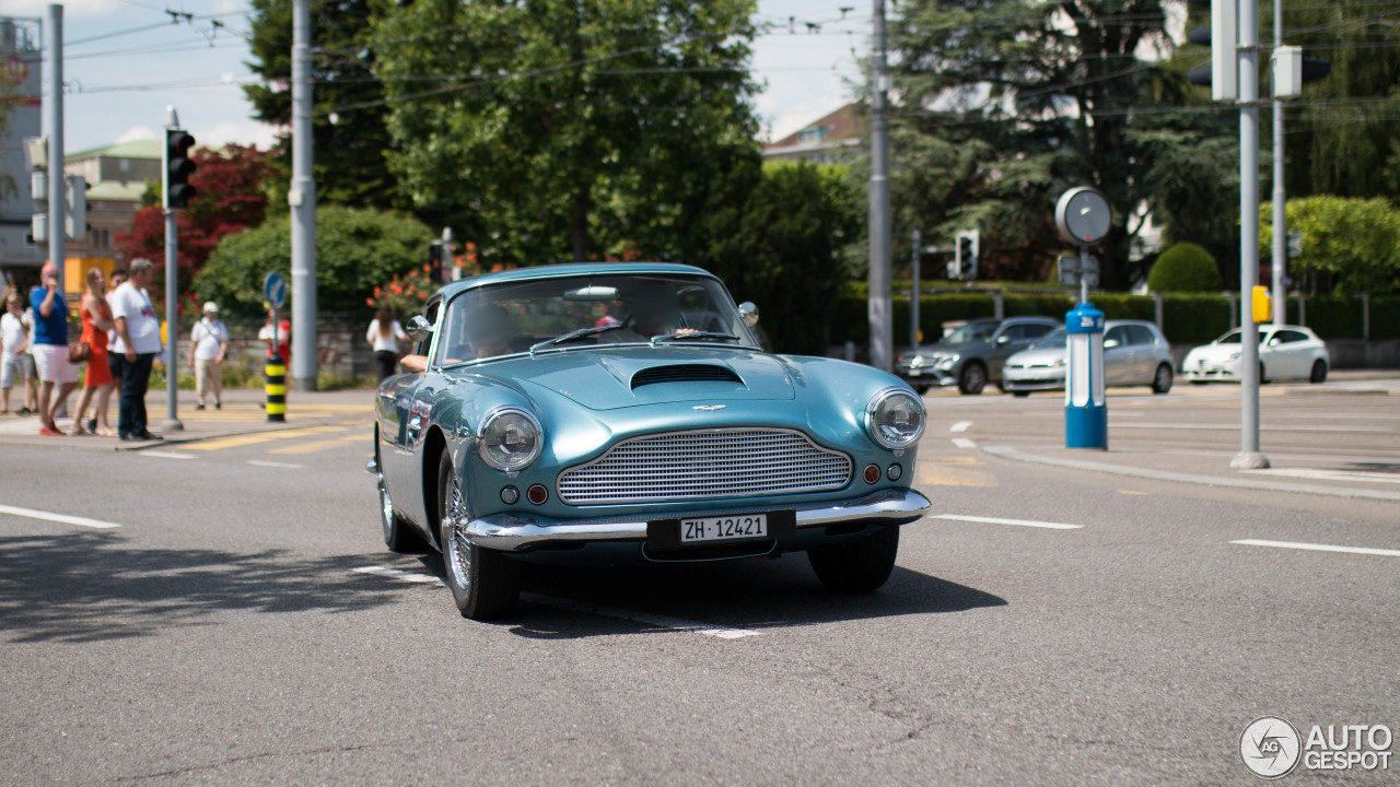 Aston Martin DB4