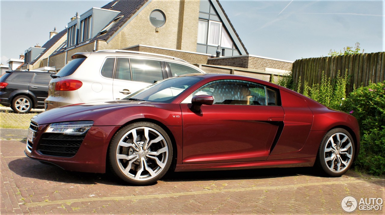 Audi R8 V10 2013