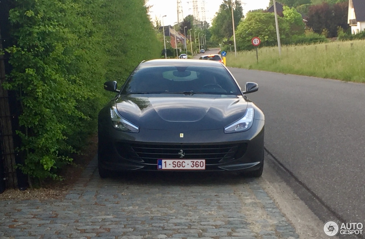 Ferrari GTC4Lusso