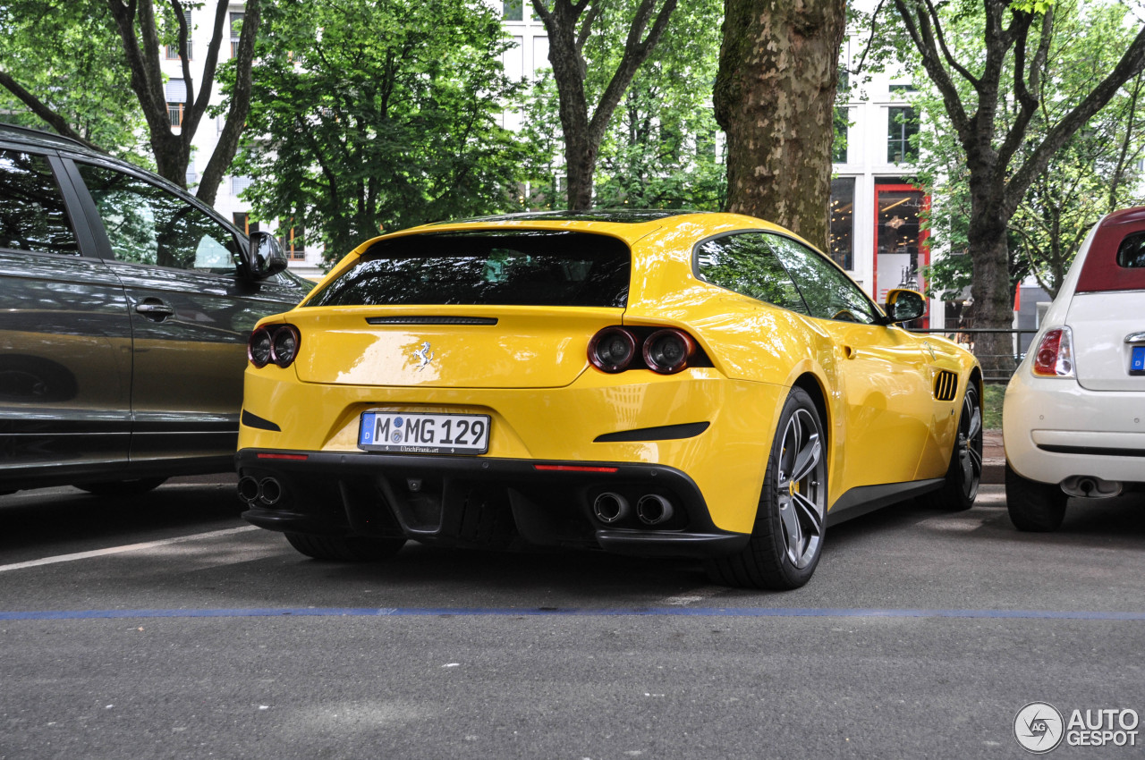 Ferrari GTC4Lusso