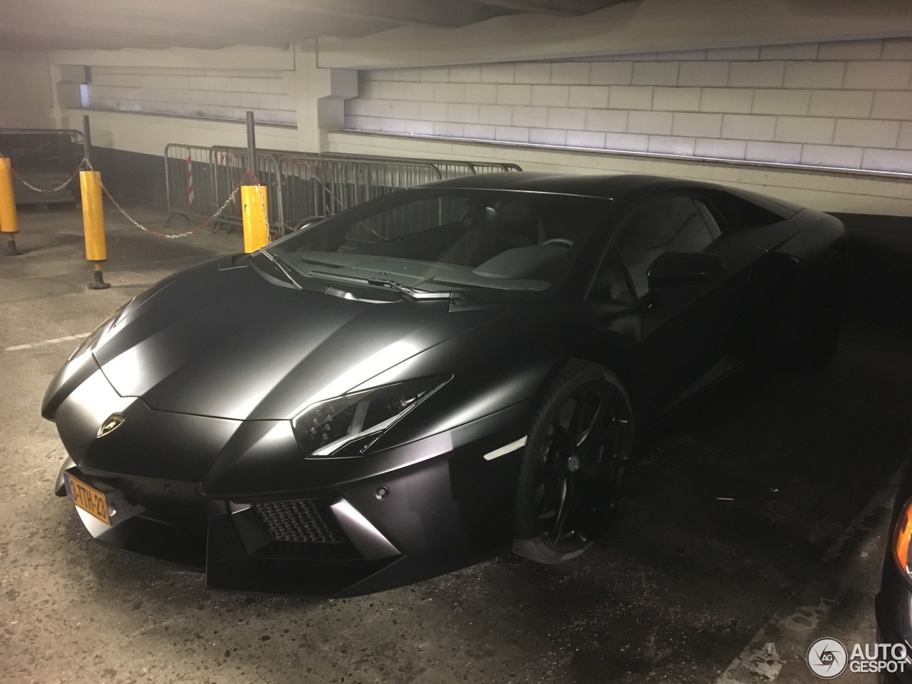 Lamborghini Aventador LP700-4