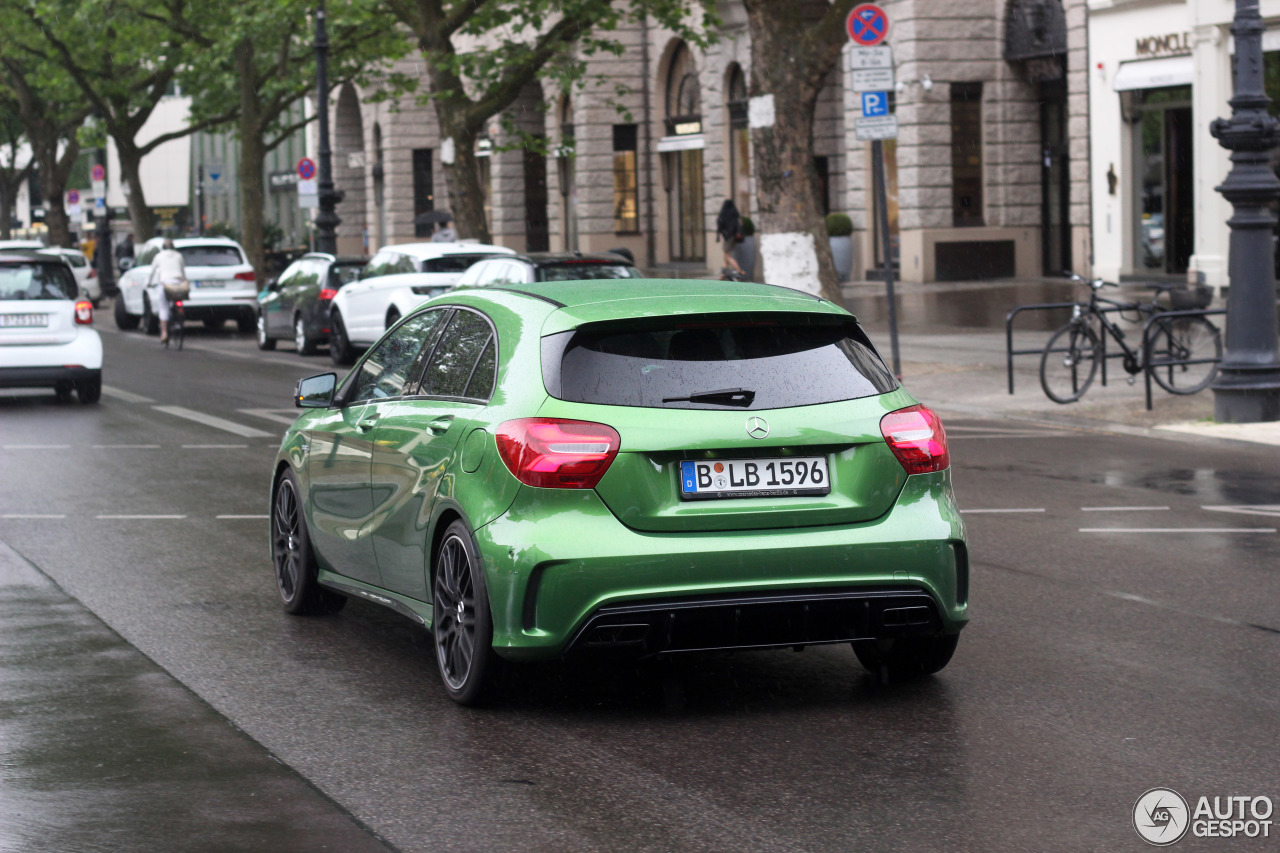 Mercedes-AMG A 45 W176 2015