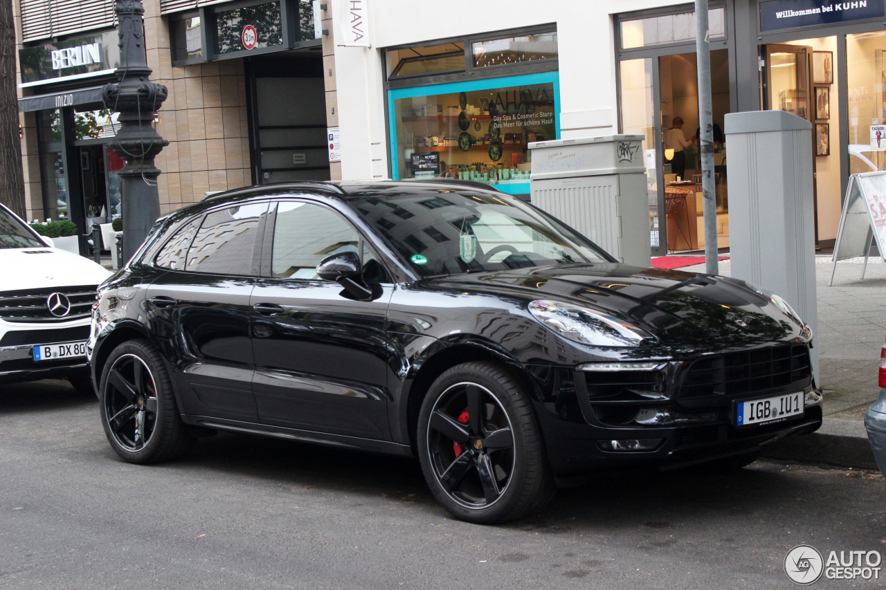 Porsche 95B Macan GTS