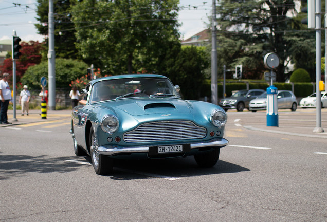 Aston Martin DB4