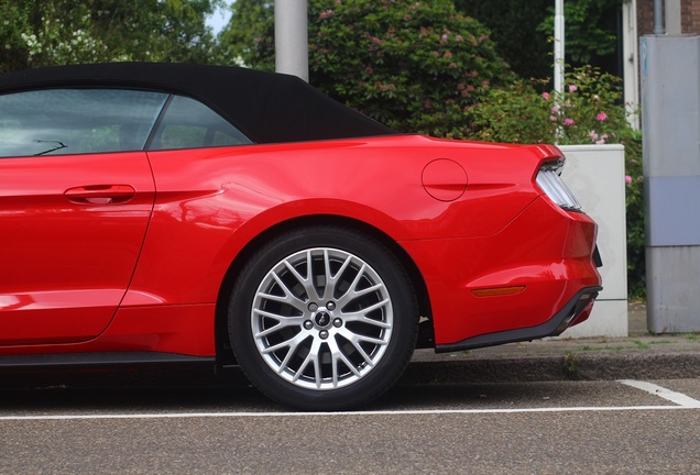 Ford Mustang GT Convertible 2015