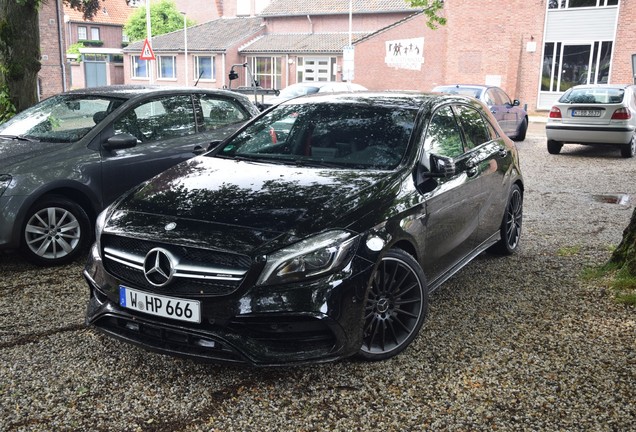 Mercedes-AMG A 45 W176 2015