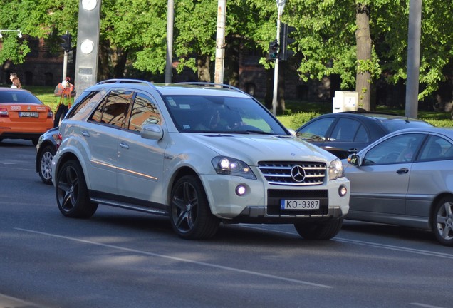 Mercedes-Benz ML 63 AMG W164 2009