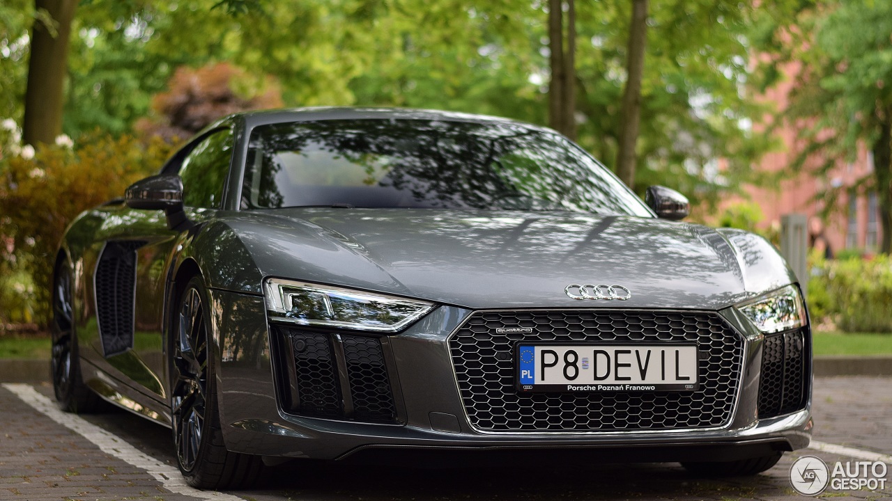 Audi R8 V10 Plus 2015