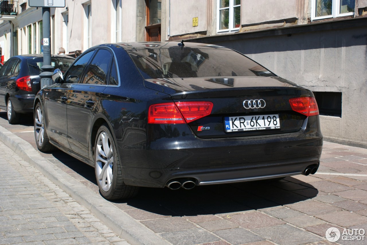 Audi S8 D4