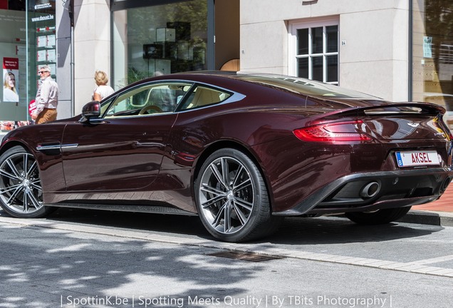 Aston Martin Vanquish 2013