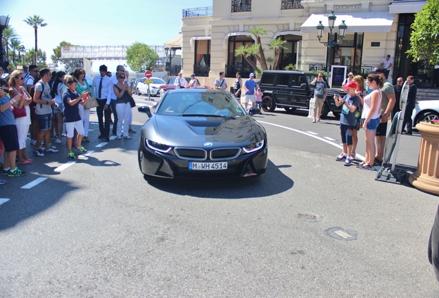 BMW i8