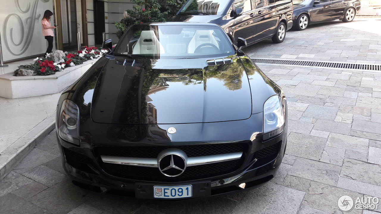 Mercedes-Benz SLS AMG Roadster