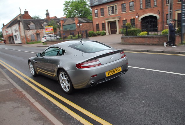 Aston Martin V8 Vantage