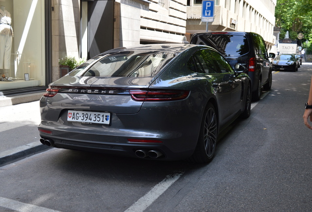 Porsche 971 Panamera Turbo