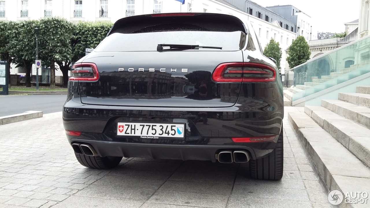 Porsche 95B Macan Turbo