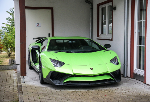 Lamborghini Aventador LP750-4 SuperVeloce