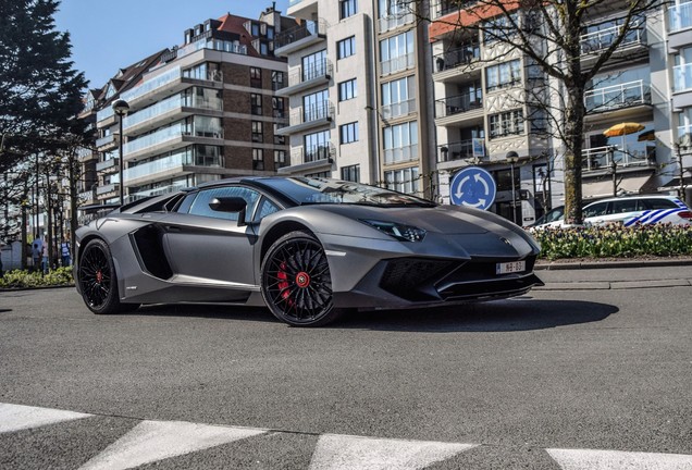 Lamborghini Aventador LP750-4 SuperVeloce Roadster