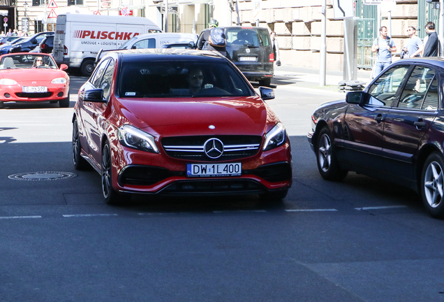 Mercedes-AMG A 45 W176 2015