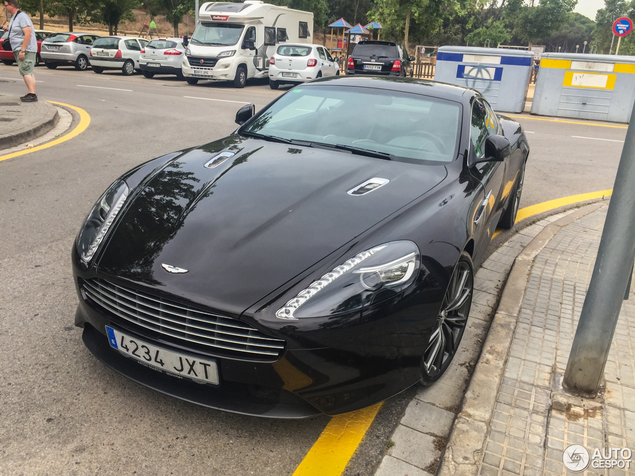 Aston Martin DB9 2013