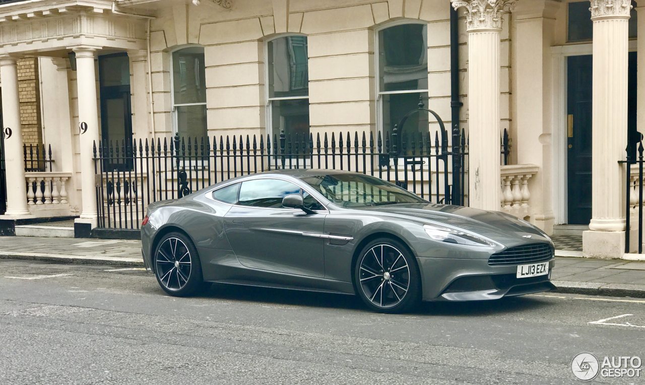 Aston Martin Vanquish 2013