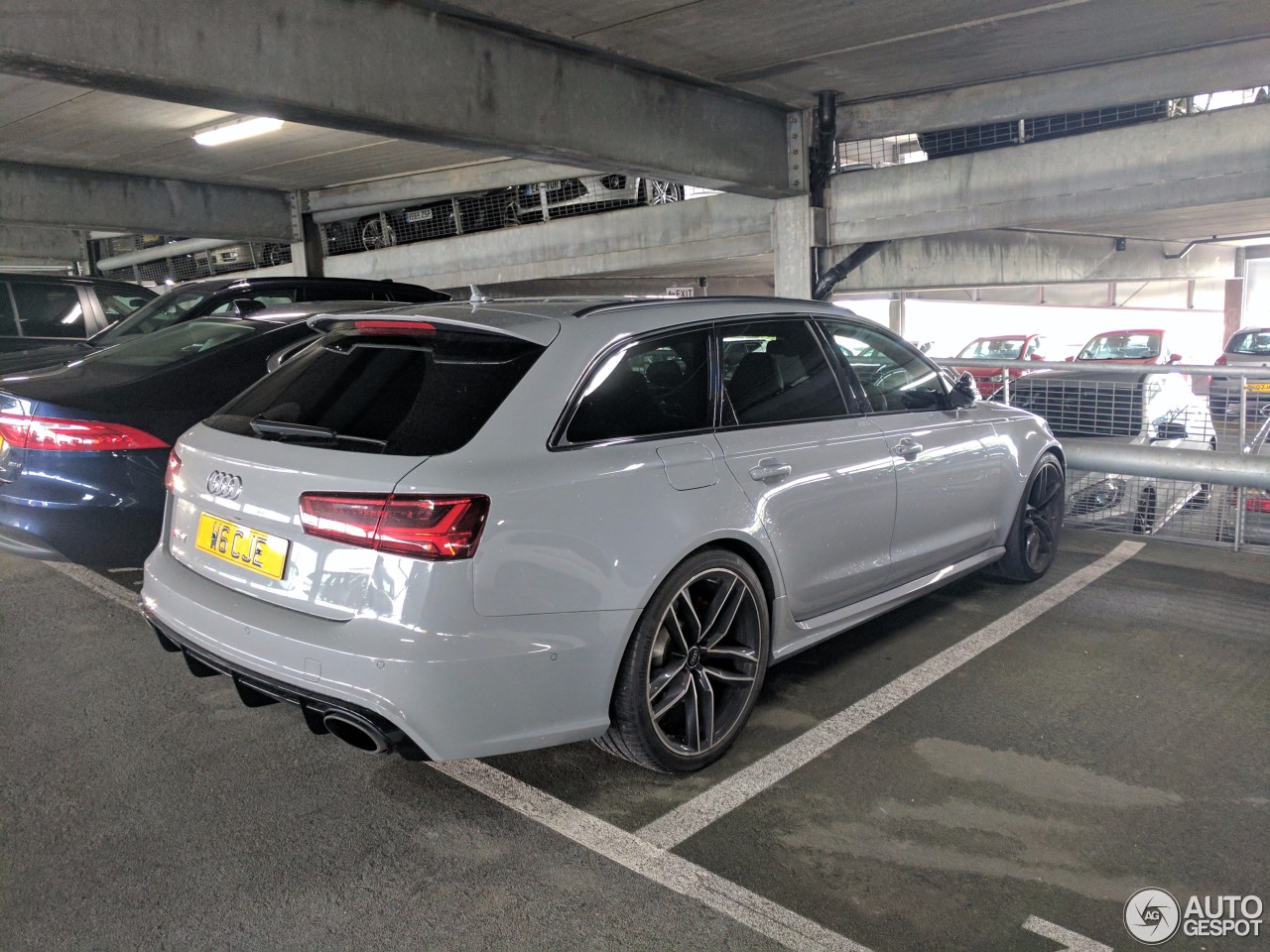 Audi RS6 Avant C7 2015