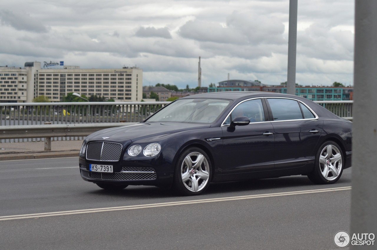 Bentley Flying Spur V8