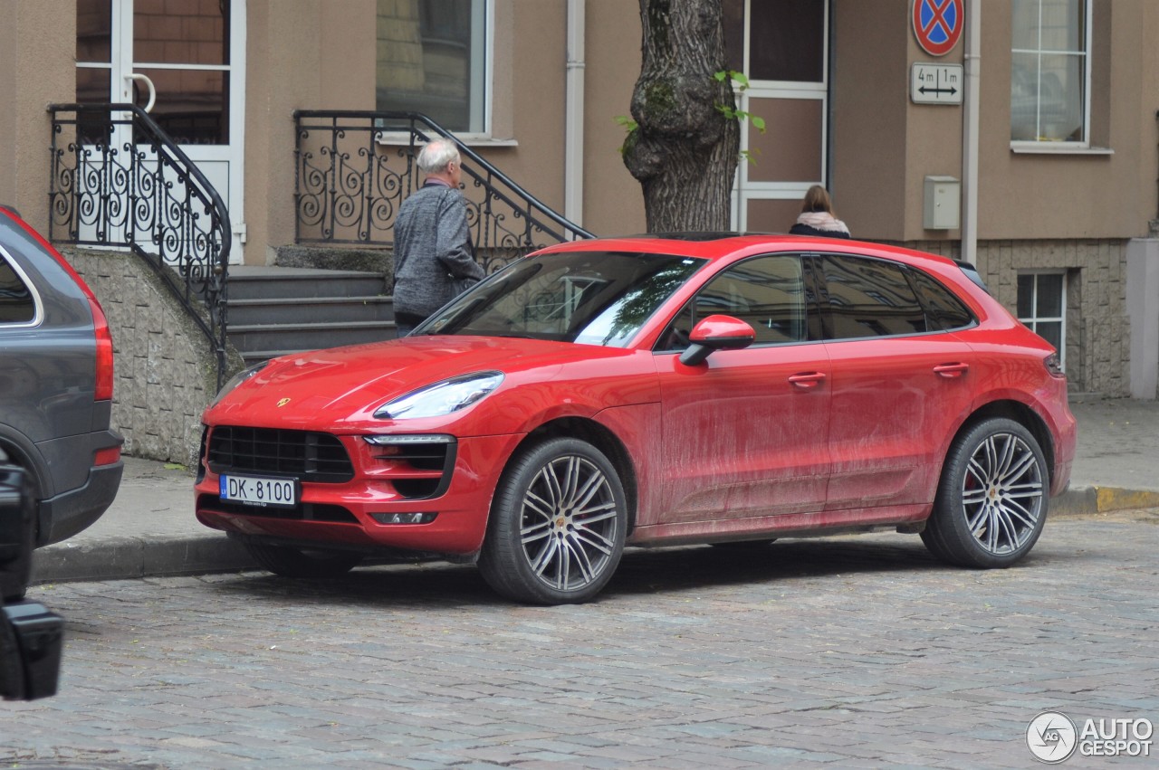 Porsche 95B Macan GTS