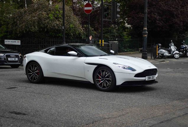 Aston Martin DB11